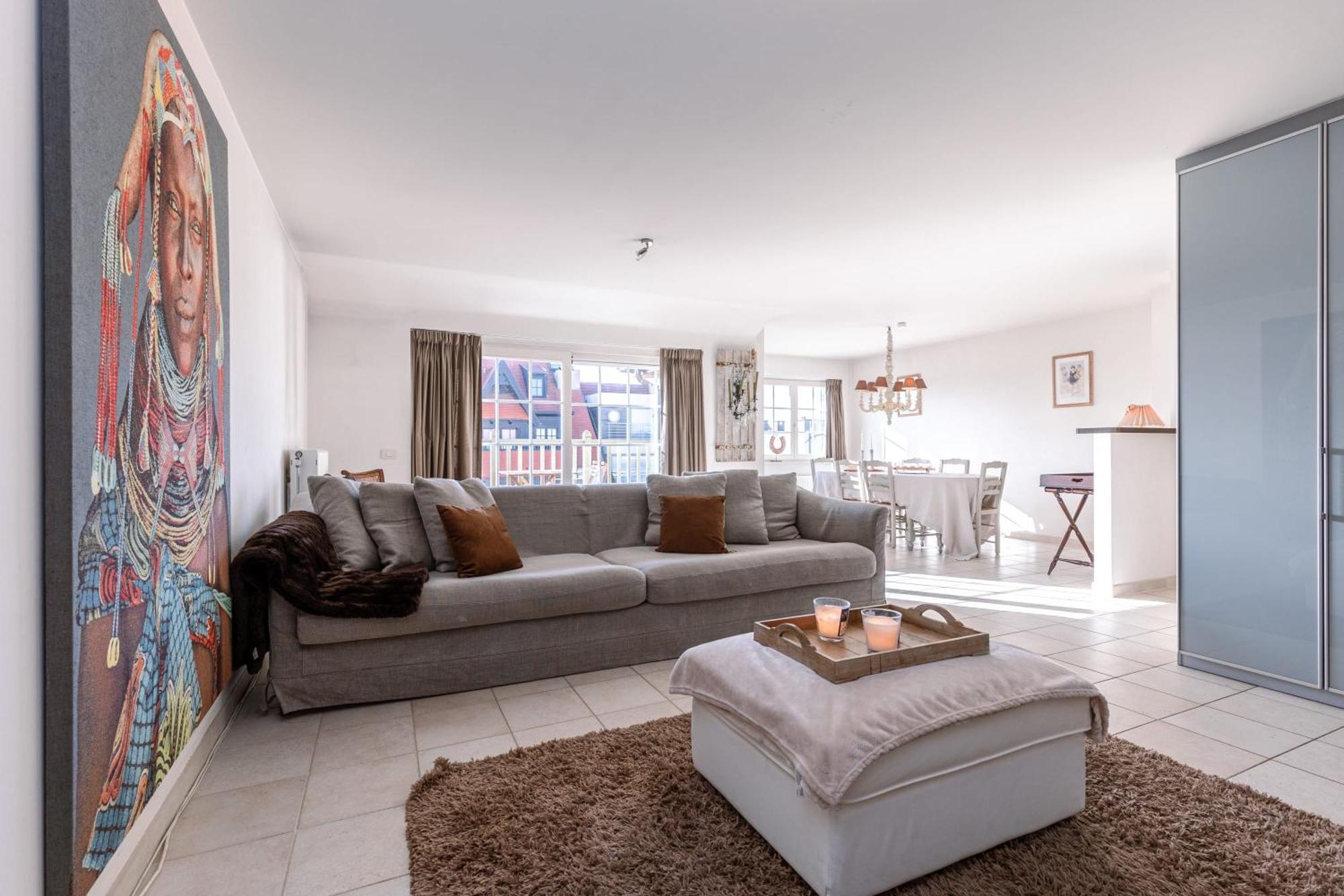 Charming Spacious Duplex Apt With Private Parking In Knokke Lägenhet Exteriör bild
